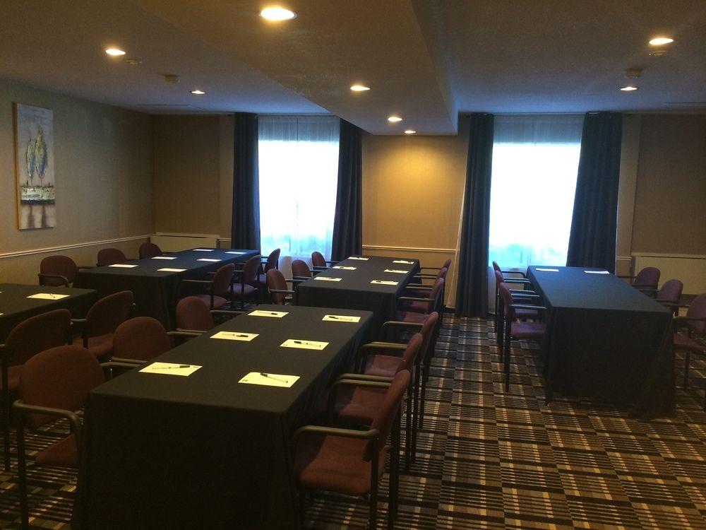 ホテル Doubletree By Hilton St. John'S Harbourview エクステリア 写真