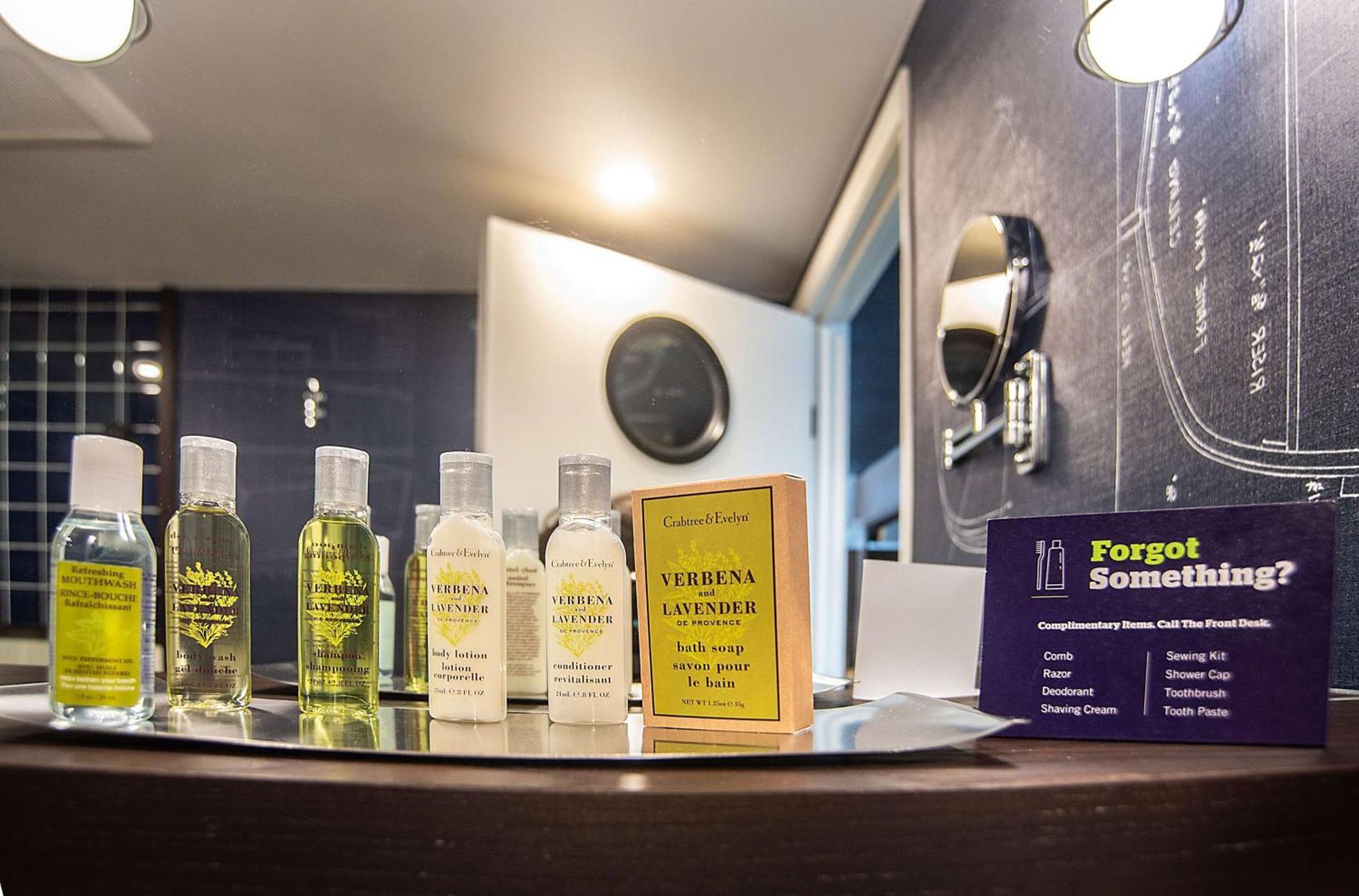 ホテル Doubletree By Hilton St. John'S Harbourview エクステリア 写真